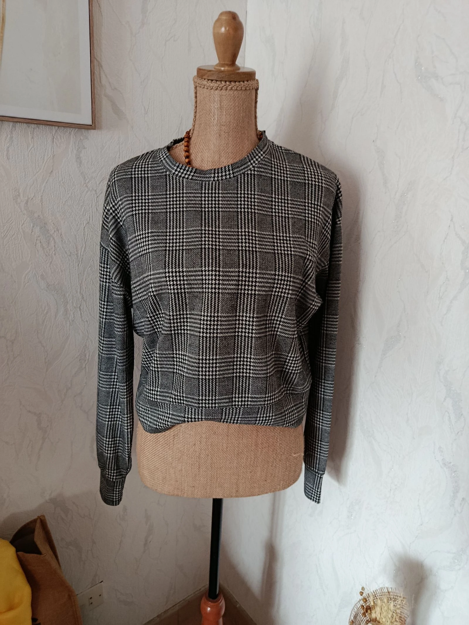 Sweat léger motif pied de poule 